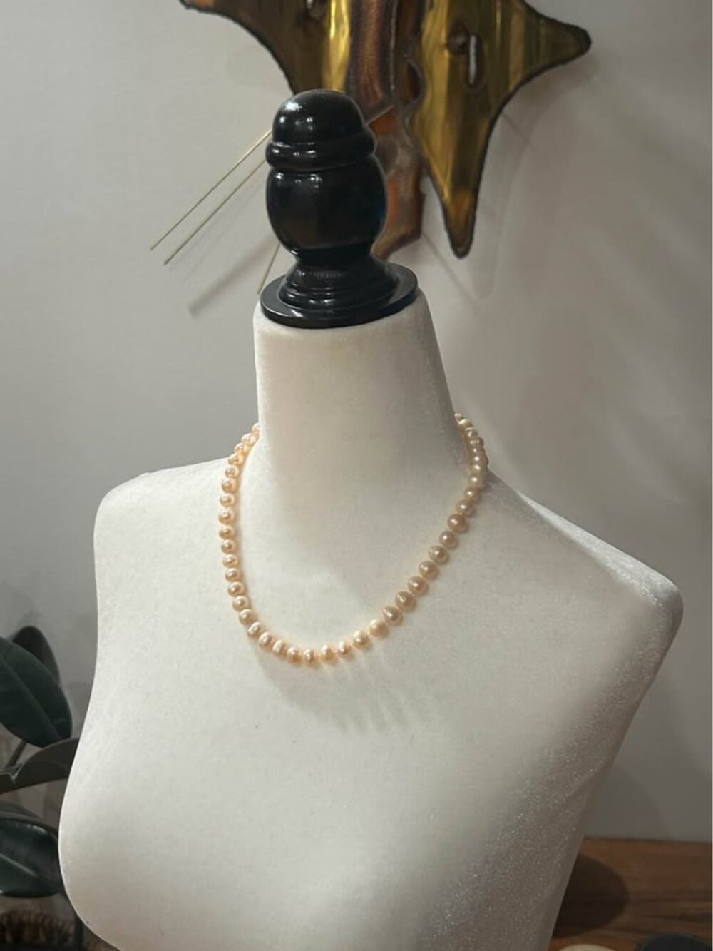 Vintage authentic pearl necklace 9”  clasped MInt Condition
